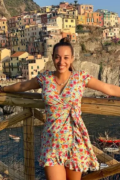 EMAC's Spain Sales Representative-Janet 400x600 EMAC's Spain Sales Representative-Janet